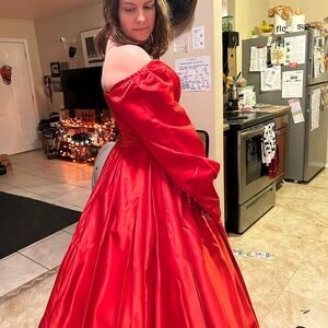 Elegant Red Satin Evening Lace Up Dress